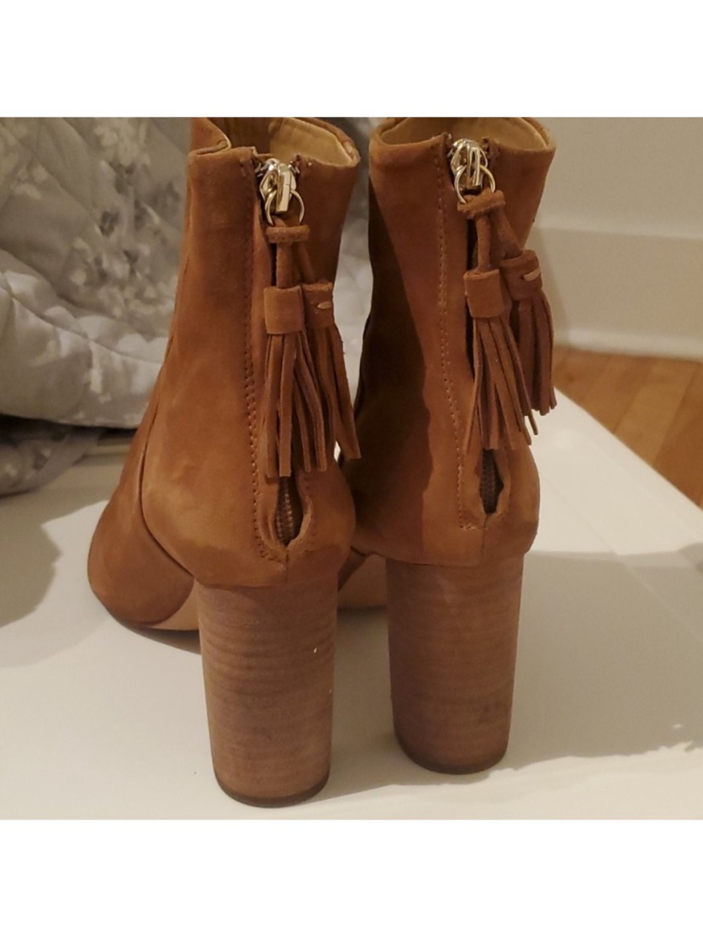 Banana Republic Camel Suede Ankle Boots 8.5 Tassel Block Heel - Picture 2 of 6